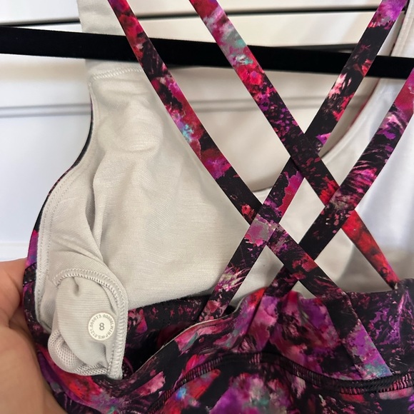 Lululemon Energy Longline Bra
B-D Cups padded Fluoro Floral Multi Size 8 - Picture 3 of 5